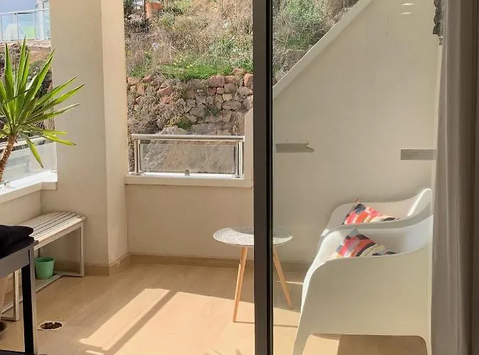 La Roca Chica First Line Bajondillo & Cosy *