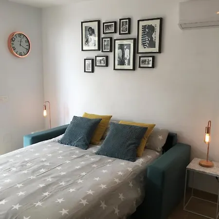 La Roca Chica First Line Bajondillo & Cosy